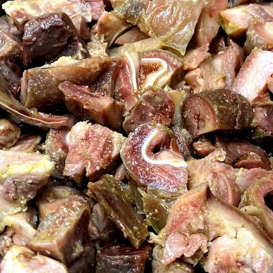 Careta de cerdo a baja temperatura al ajillo de Carnicería Víctor Salvo