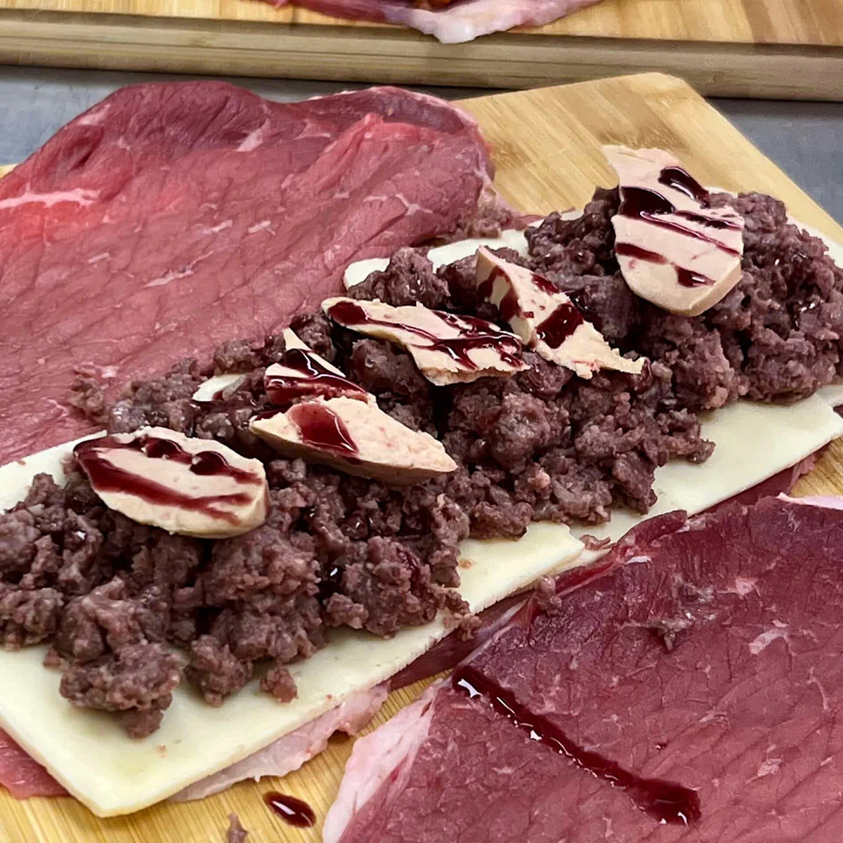 Cachopo de ciervo y foie de Carnicería Víctor Salvo