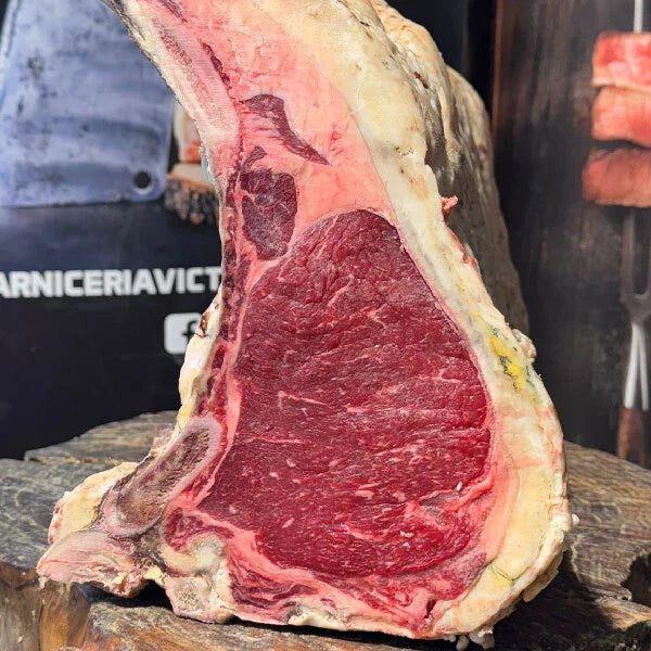 Chuleta Frisona Gallega (90 días de maduración) de Carnicería Víctor Salvo