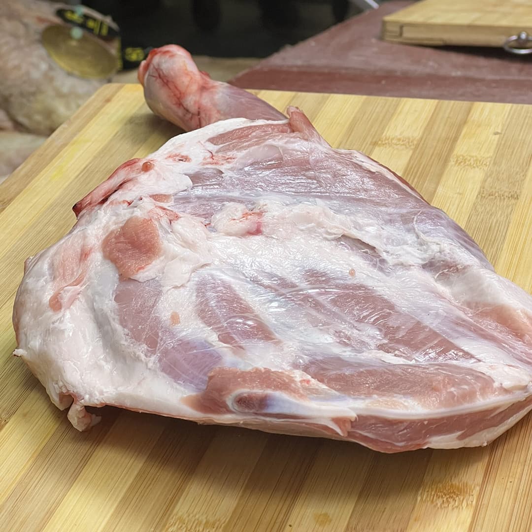 Paletilla de ternasco (espalda) de Carnicería Víctor Salvo