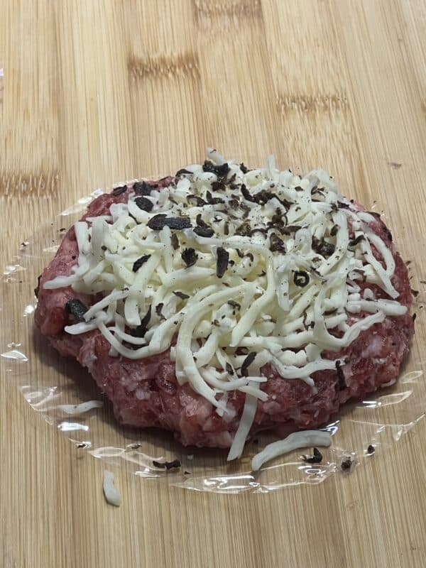 Hamburguesa de ternera con queso y trufa