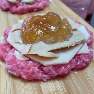 hamburguesa con confitura de petalos